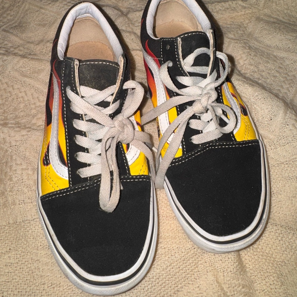 Vans Old Skool Flame sneakers in black Size 7